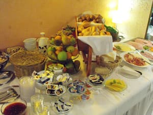 thumbnail: Buffet