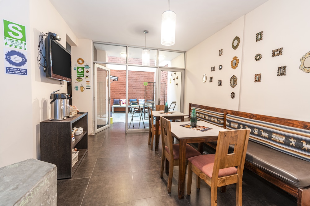 Coffee shop