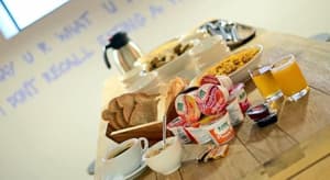 thumbnail: Breakfast area