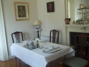 thumbnail: In-room dining