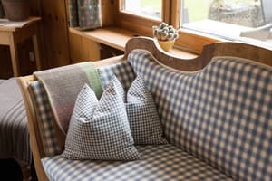 thumbnail: Interior