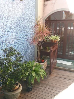 thumbnail: Interior entrance