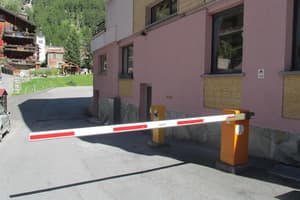 thumbnail: Parking