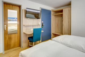 thumbnail: Room