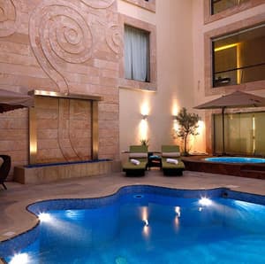 thumbnail: Indoor/outdoor pool
