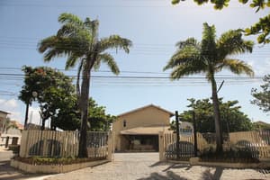 thumbnail: Property grounds
