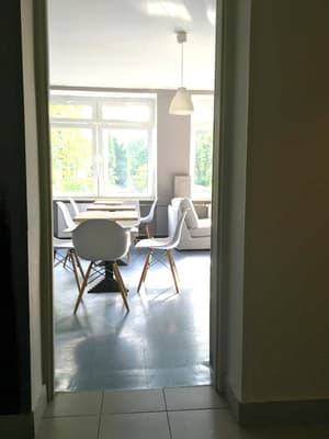 thumbnail: Breakfast area