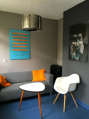thumbnail: Lobby sitting area