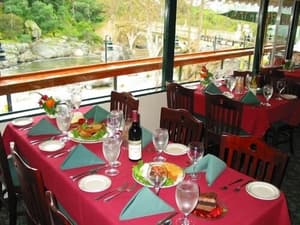 thumbnail: Dining
