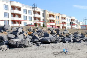 thumbnail: Exterior