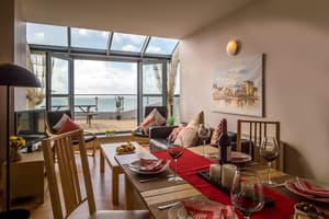 thumbnail: Interior