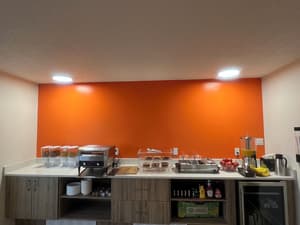 thumbnail: Breakfast area