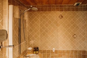 thumbnail: Indoor spa tub