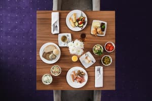 thumbnail: Restaurant