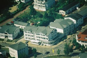 thumbnail: Exterior