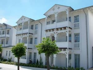 thumbnail: Exterior