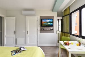 thumbnail: Room