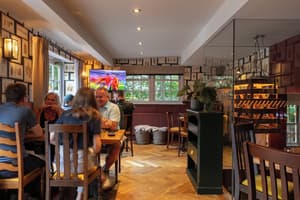 thumbnail: Restaurant