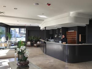 thumbnail: Reception