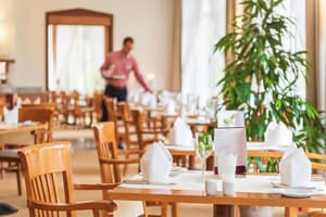 thumbnail: Restaurant