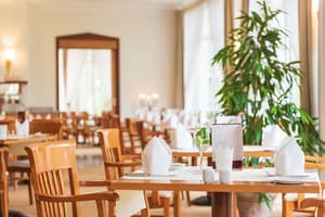 thumbnail: Restaurant