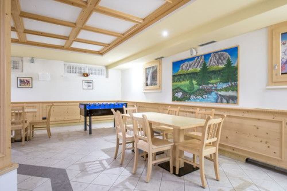 Restaurant-cafeteria