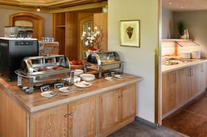 thumbnail: Breakfast buffet