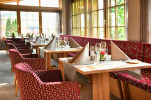 thumbnail: Restaurant