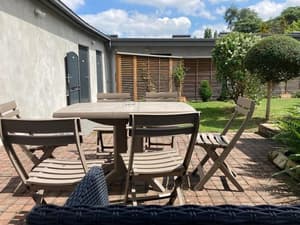thumbnail: Front of property
