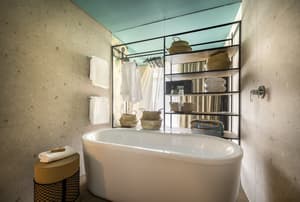 thumbnail: Deep soaking bathtub