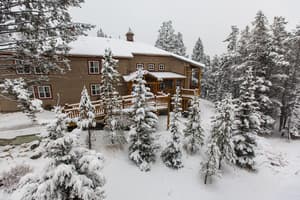 thumbnail: Front of property