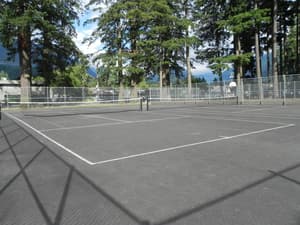 thumbnail: Tennis court