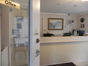 thumbnail: Interior entrance