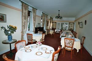 thumbnail: Breakfast area