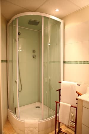 thumbnail: Bathroom shower