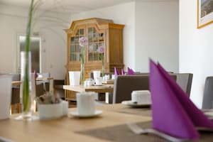 thumbnail: Breakfast area