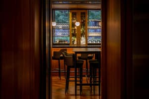 thumbnail: Restaurant