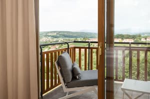 thumbnail: Balcony