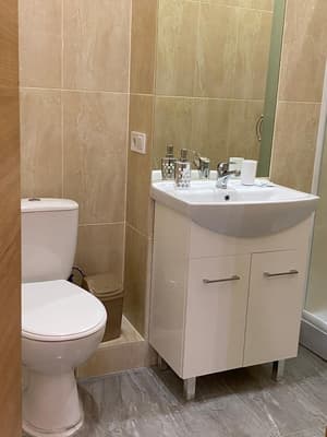 thumbnail: Bathroom