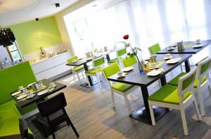 thumbnail: Restaurant