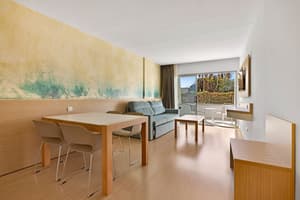 thumbnail: Living area
