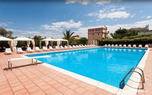 thumbnail: Outdoor pool