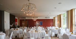 thumbnail: Reception hall