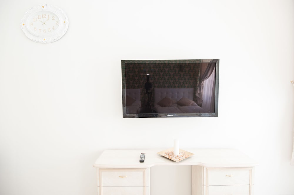 In-room business center