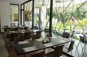 thumbnail: Restaurant