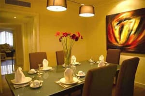 thumbnail: In-room dining