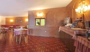 thumbnail: Breakfast area