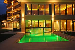 thumbnail: Indoor/outdoor pool