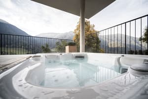 thumbnail: Outdoor spa tub