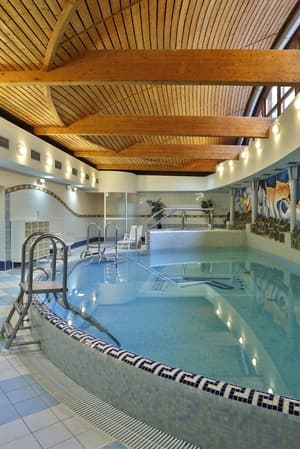 thumbnail: Pool